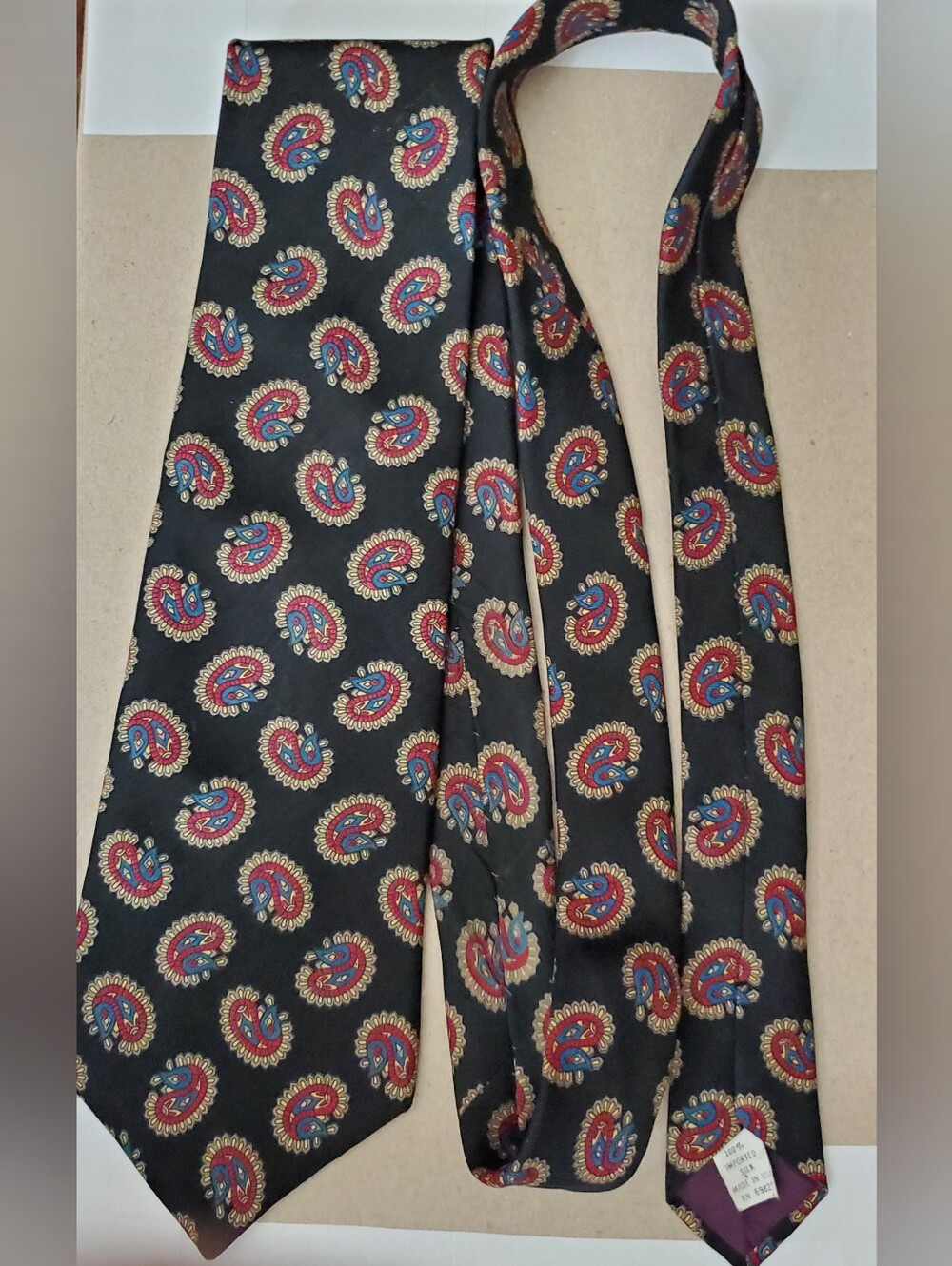 Meeting Street Mens' Clothiers Necktie**100% Silk**Made In USA